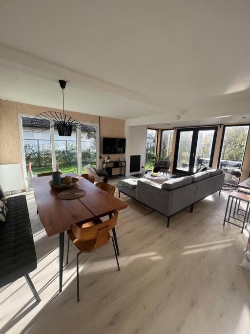 Moderne Bungalow Voor 6 Personen Julianadorp Eksteriør bilde